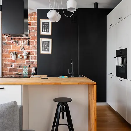 Ochota Siewierska Modern By Bookinghost Varsavia