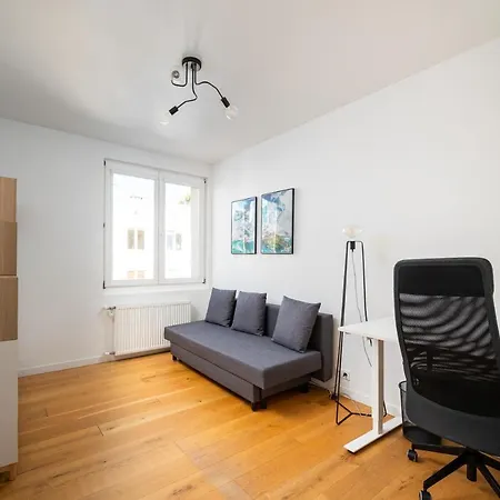 Ochota Siewierska Modern Lägenhet *