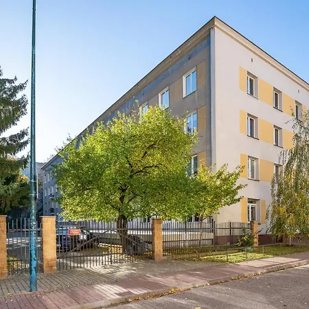 Ochota Siewierska Modern 아파트